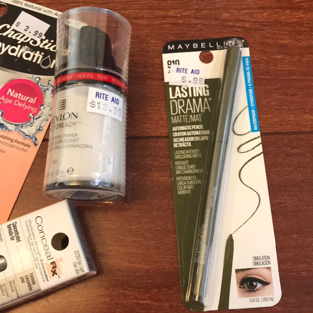NWT Value $50 Make up bundle - Picture 5 of 6